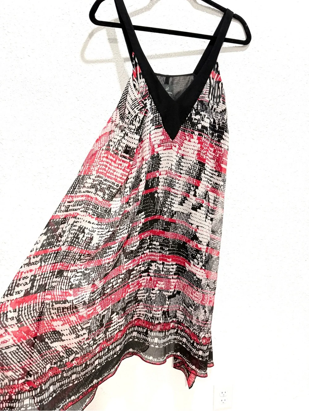 Adrianna Papell preowned sleeveless